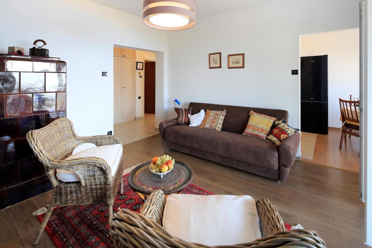 Apartment Vincent With Beautiful Sea View Terrace クレノヴィツァ エクステリア 写真