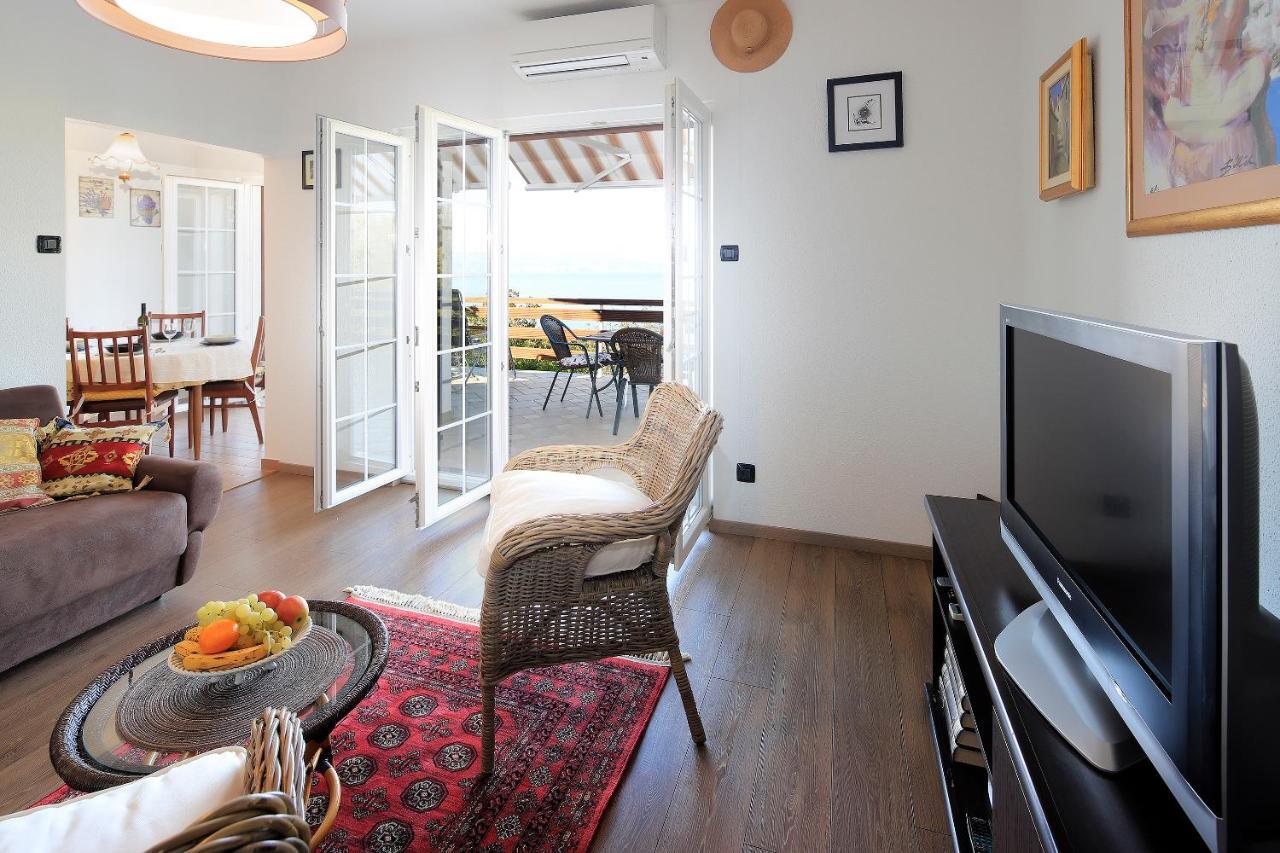 Apartment Vincent With Beautiful Sea View Terrace クレノヴィツァ エクステリア 写真
