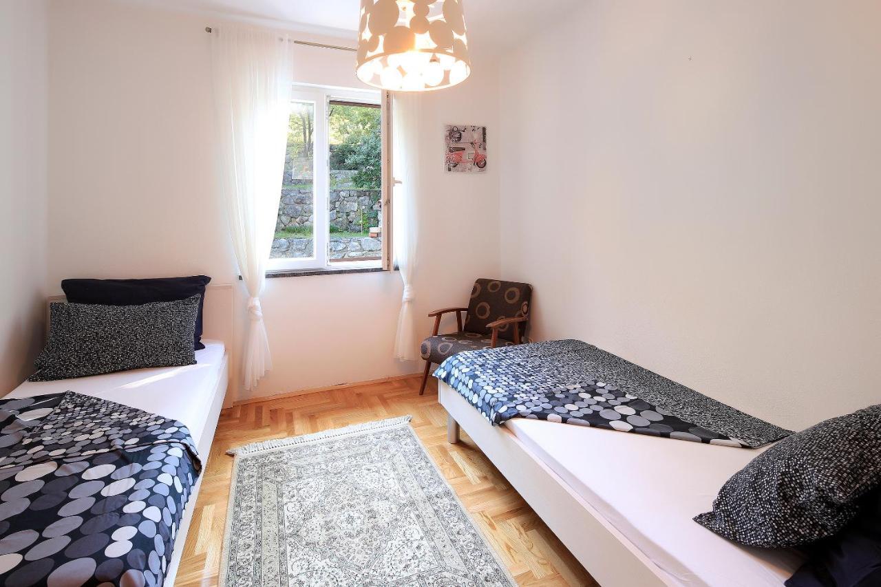Apartment Vincent With Beautiful Sea View Terrace クレノヴィツァ エクステリア 写真